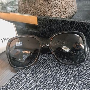 BEAUTIFUL Dior Woman Sunglasses •